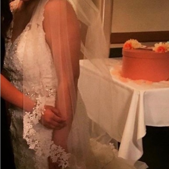 Beautiful Wedding Dress ! - Picture 3 of 3